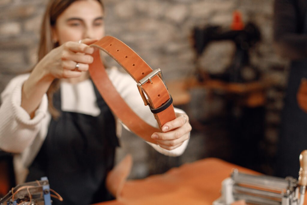 focus on a belt holding by female master